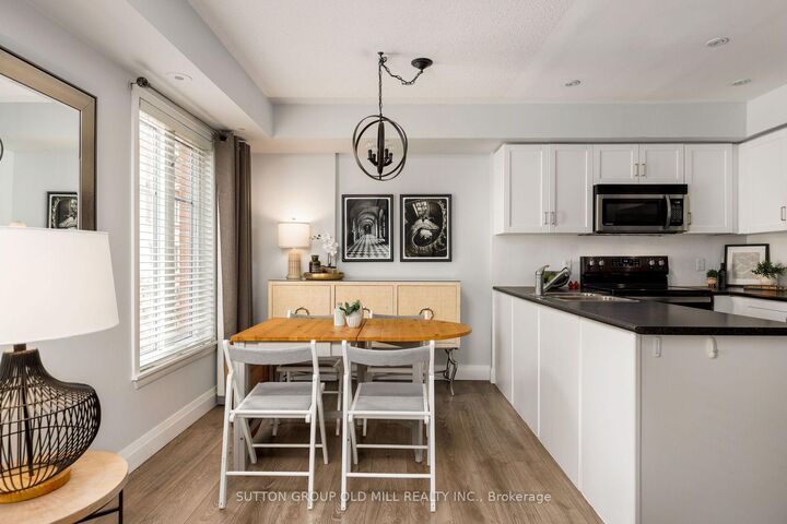 Property Photo:  46 Western Battery Road 809  ON M6K 3P1 
