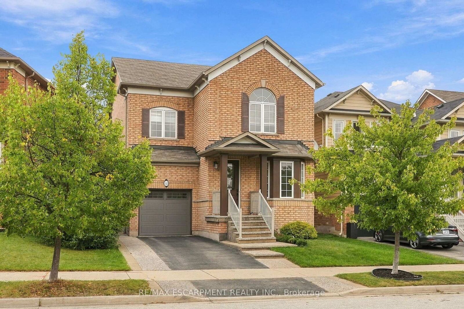 Property Photo:  32 Wimberly Avenue  ON L8B 0R9 
