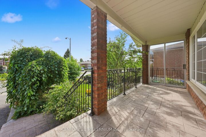 Property Photo:  16 Jardine Street  ON L6S 3H4 