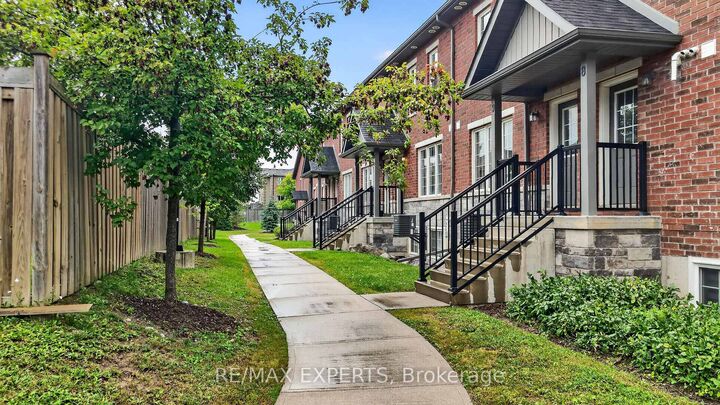 Property Photo:  246 Penetanguishene Road 13  ON L4M 7C2 