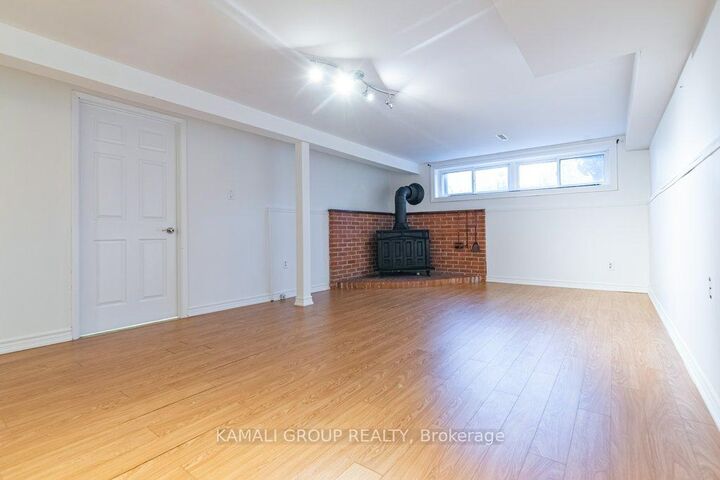 Property Photo:  25 Hillview Drive Bsmt  ON L3Y 4Y3 
