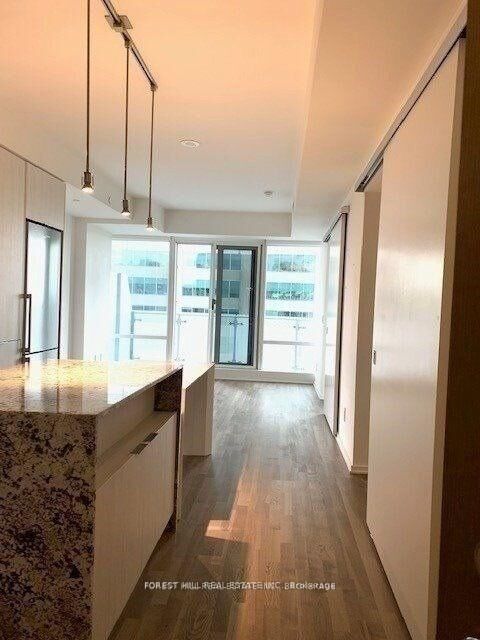 Property Photo:  1 Bloor Street E 2412  ON M4W 1A9 