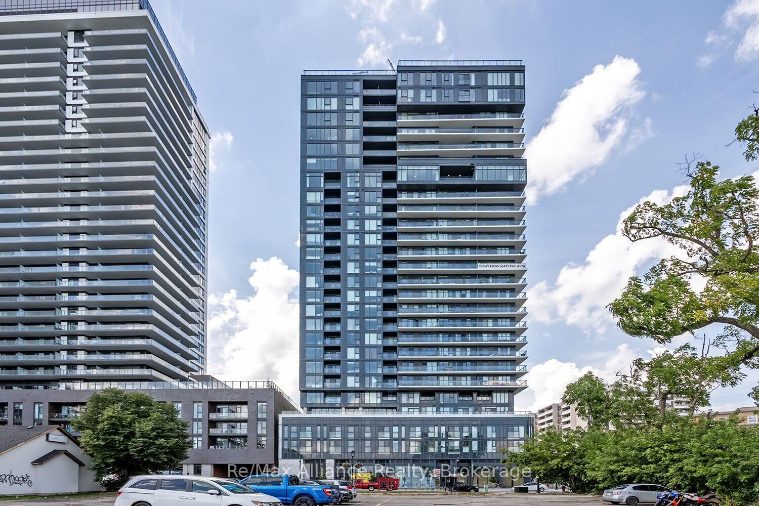 Property Photo:  370 Martha Street 309  ON L7R 0G9 