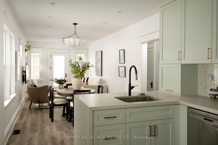 Property Photo:  84 Coleridge Avenue  ON M4C 4H6 
