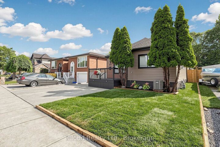 Property Photo:  623 Knox Avenue  ON L8H 6K2 