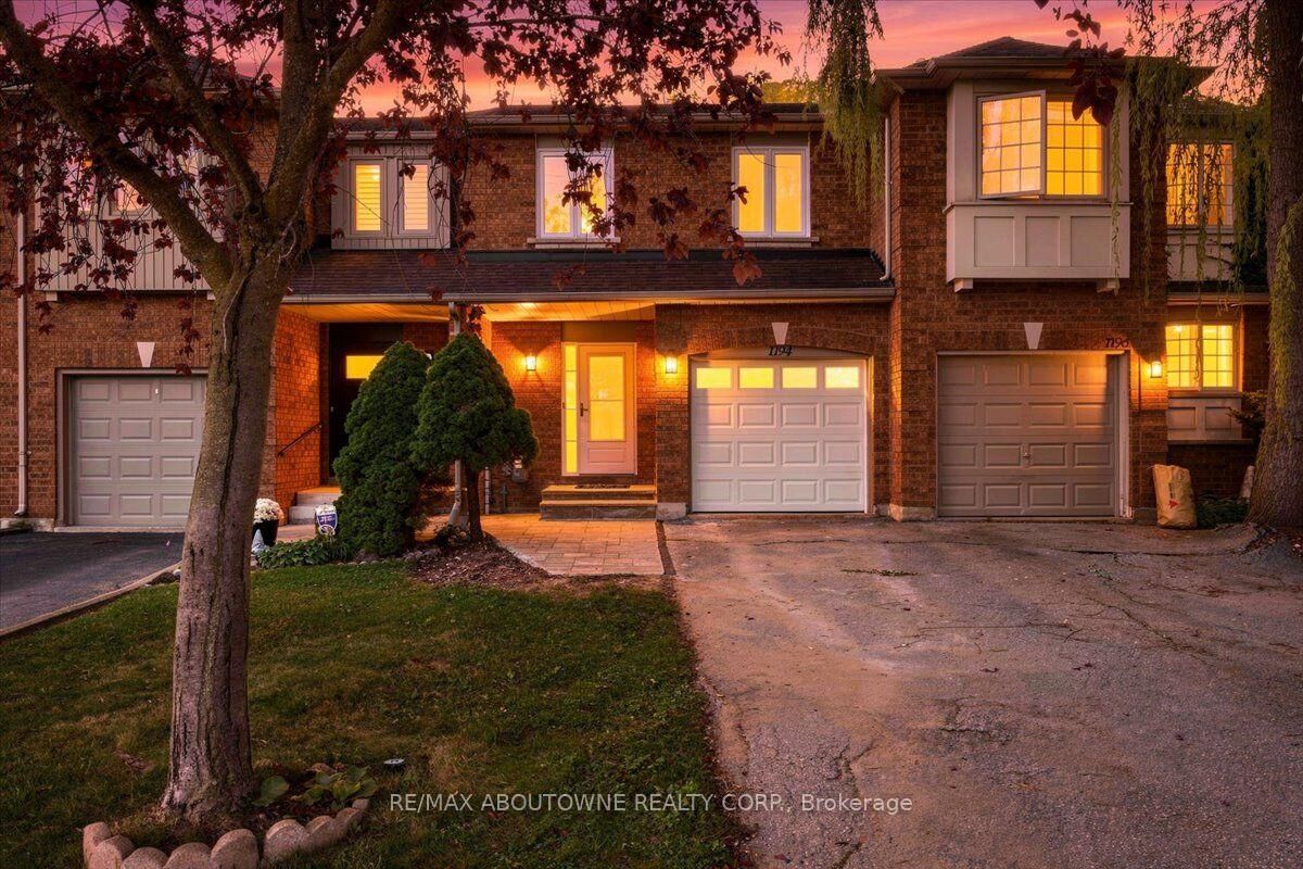 Property Photo:  1194 Treetop Terrace  ON L6M 3N2 