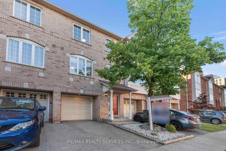 Property Photo:  80 Acorn Place 69  ON L4Z 4E1 