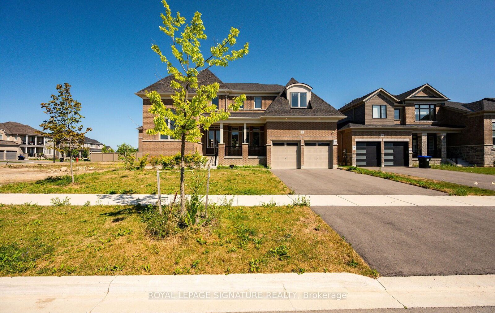 Property Photo:  8 Mayflower Gardens  ON L0G 1W0 