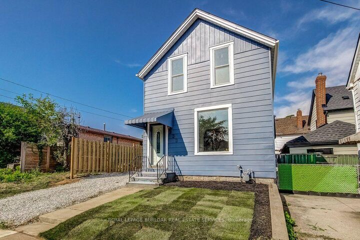 Property Photo:  533 Catharine Street N  ON L8L 4V3 