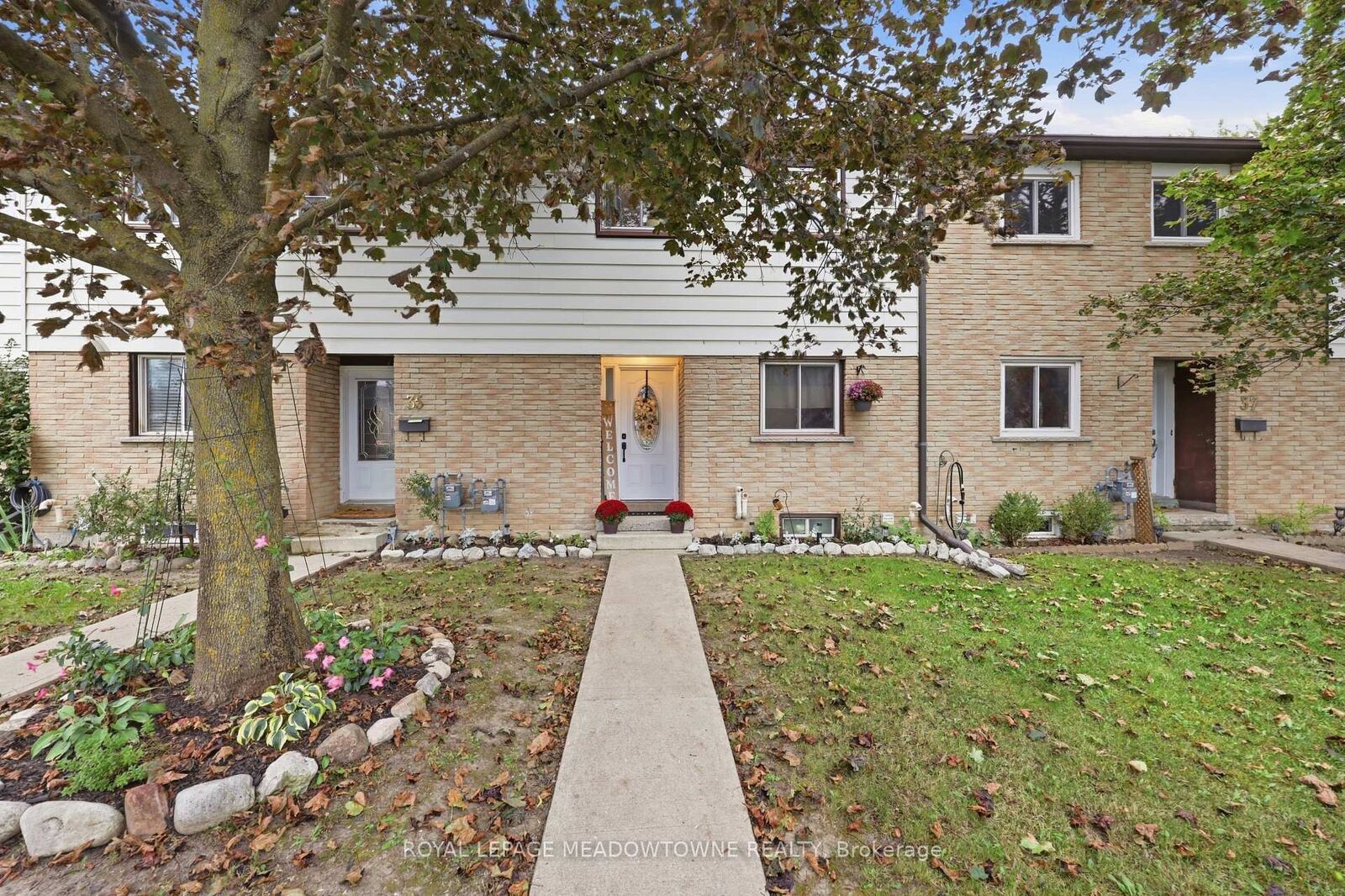 Property Photo: 59 Maple Avenue 36 ON L7G 1X8