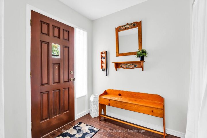 Property Photo:  81 Glenmore Crescent  ON L6S 1H9 
