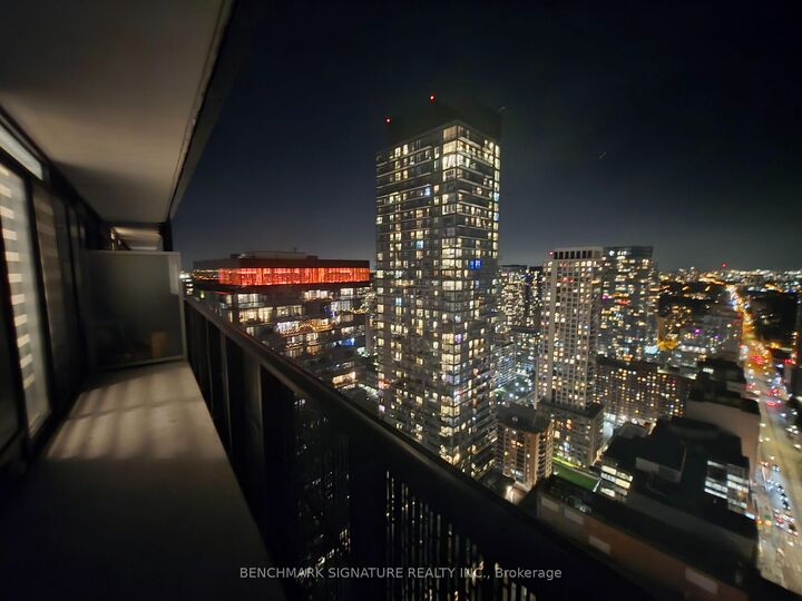 Property Photo: 8 Eglinton Avenue E 3311 ON M4P 0C1