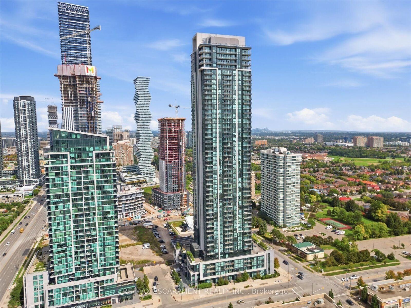Property Photo:  3975 Grand Park Drive 3209  ON L5B 0K4 