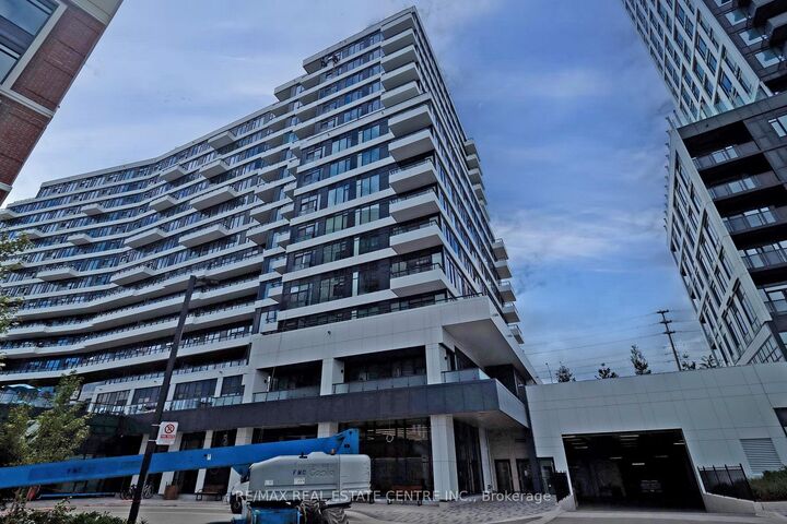 Property Photo:  2485 Eglinton Avenue W 1221  ON L5M 2V8 