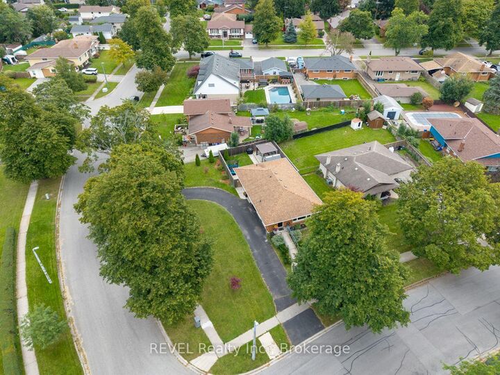 Photo de la propriété:  70 Champlain Avenue  ON L3C 2L7 