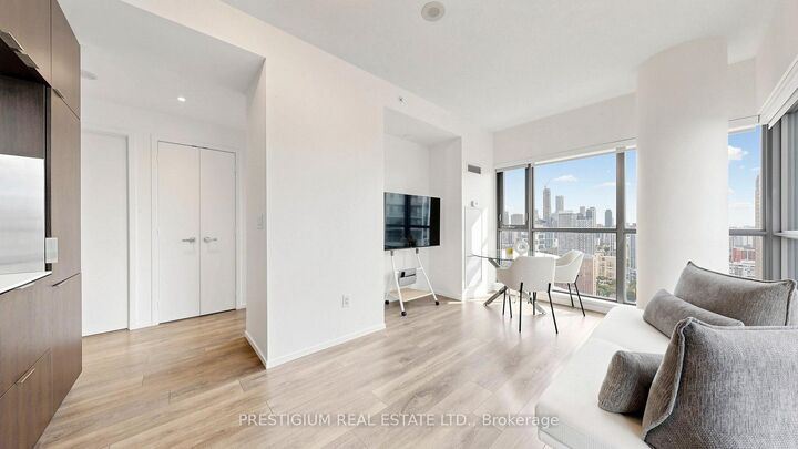 Property Photo:  159 Dundas Street E 3706  ON M5B 0A9 