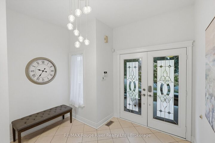 Property Photo:  104 Fencerow Drive  ON L1R 3N2 