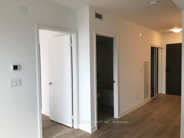Property Photo:  2033 Kennedy Road 1002  ON M1T 0B9 