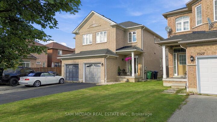 Property Photo:  7331 Cork Tree Row  ON L5N 8N9 
