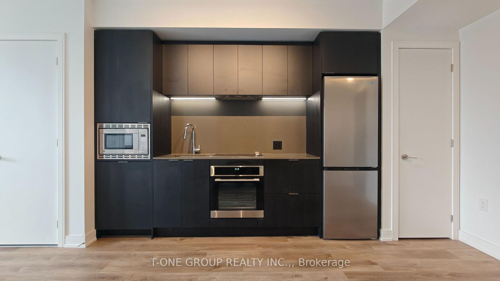 Property Photo:  3009 Novar Road 912  ON L5B 0P9 