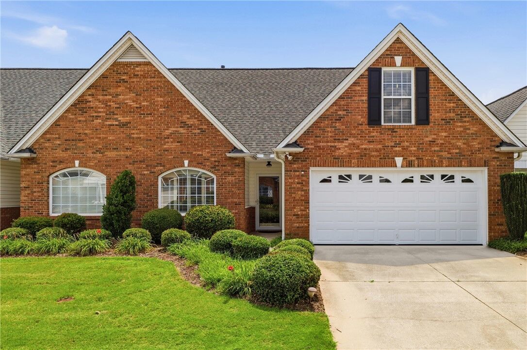 Property Photo:  102 High Crest Court  SC 29681 