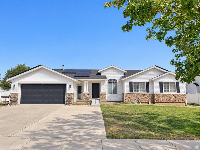 Property Photo: 4728 W Travis Ln UT 84088