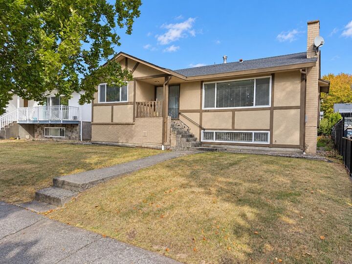 Photo de la propriété:  1215 E 48th Avenue  BC V5W 2E8 