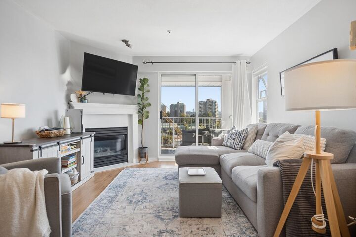 Property Photo:  135 Eleventh Street 507  BC V3M 4C7 
