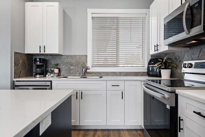 Property Photo:  9279 Carleton Street B  BC V2P 6E1 