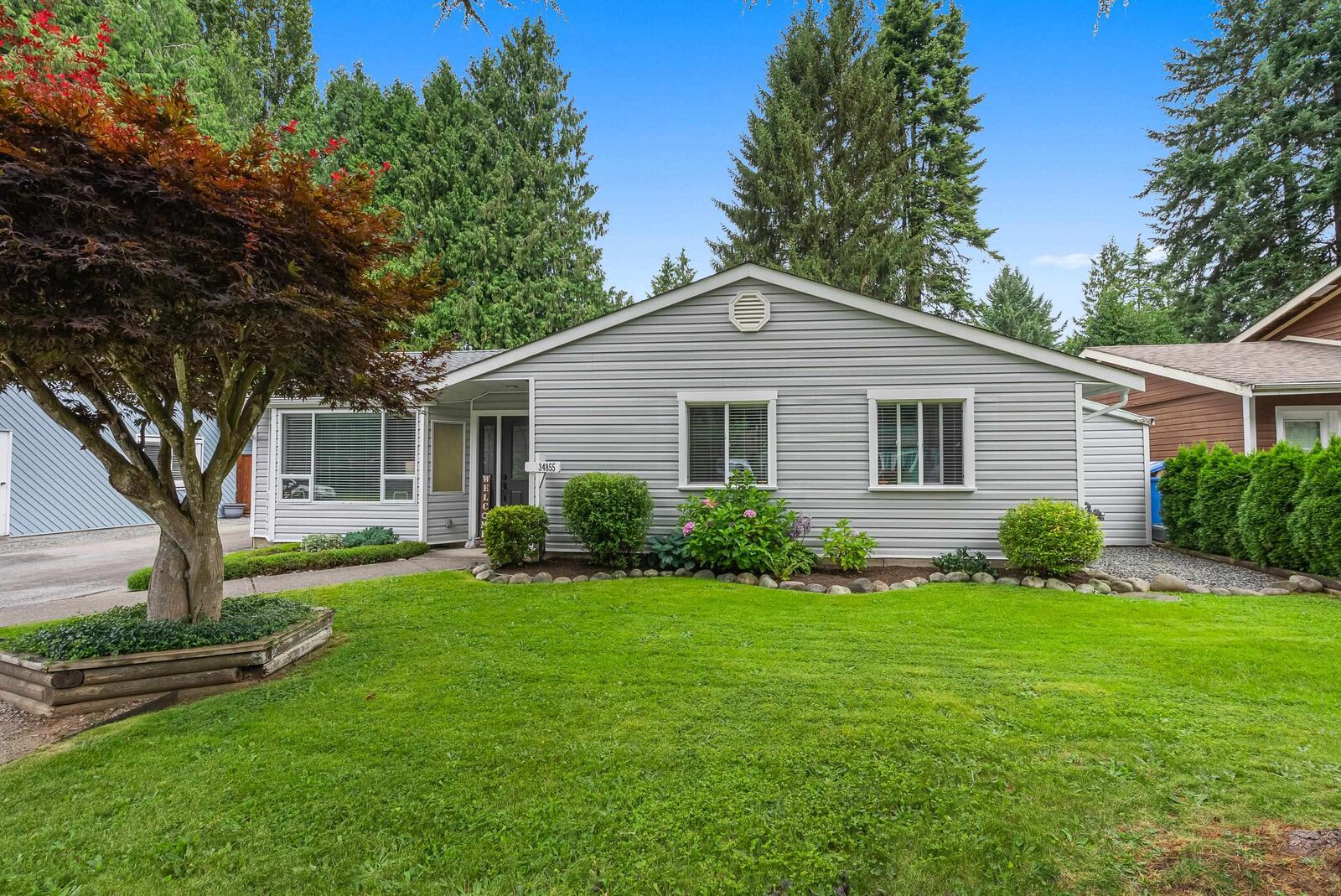 Property Photo:  34855 Laburnum Avenue  BC V2S 5J3 