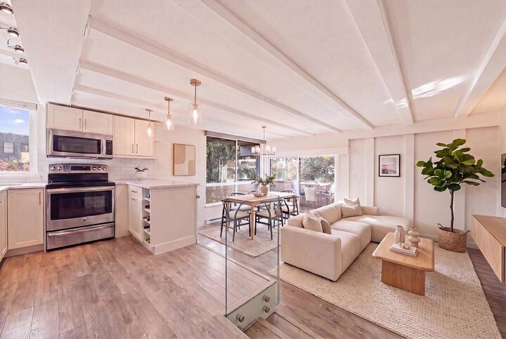 Property Photo:  341 Mahon Avenue 201  BC V7M 3E1 