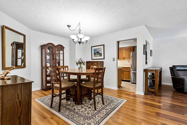 Property Photo:  1458 Blackwood Street 204  BC V4B 3V4 