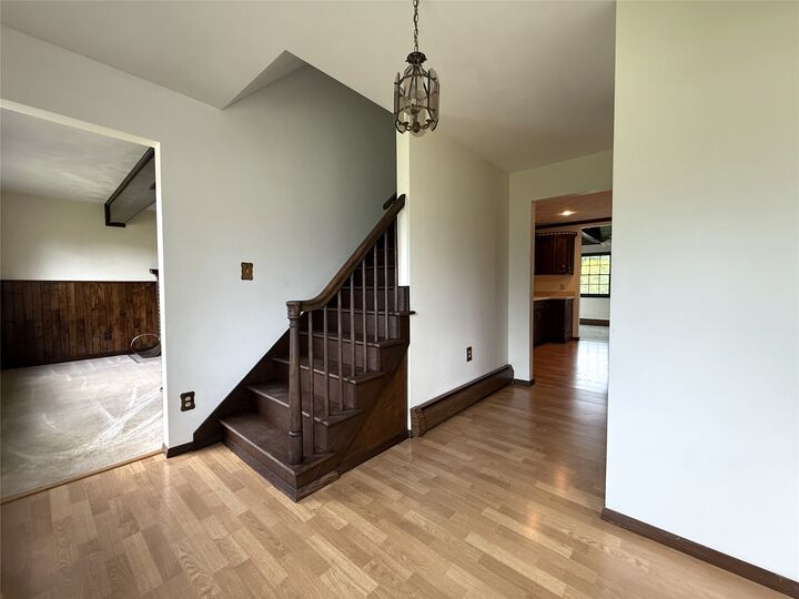Property Photo:  10 Oakwood Drive  NY 13732 