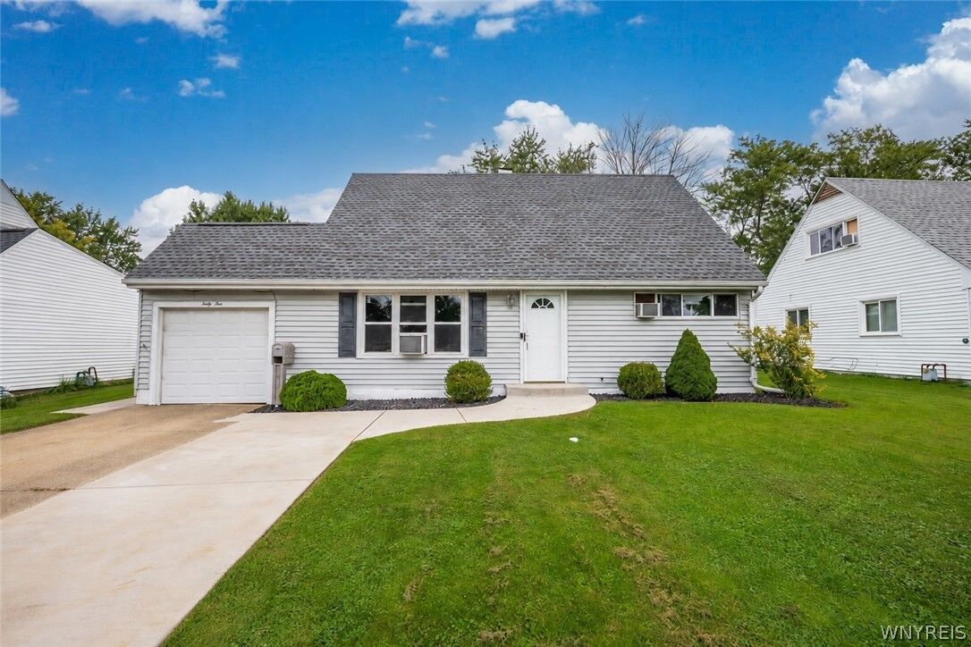 Property Photo: 45 Woodlee Lane NY 14072