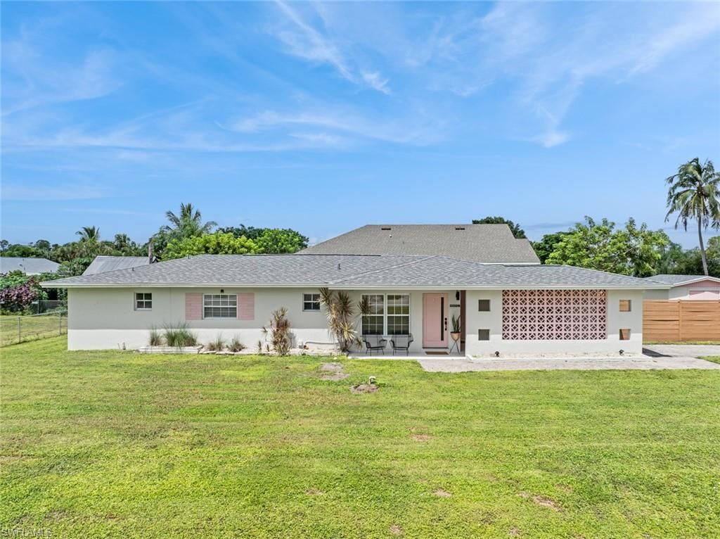 Property Photo:  8071 San Carlos Blvd  FL 33967 