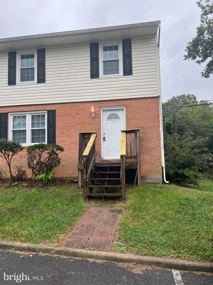 Property Photo:  7 Pear Tree Lane  VA 22554 