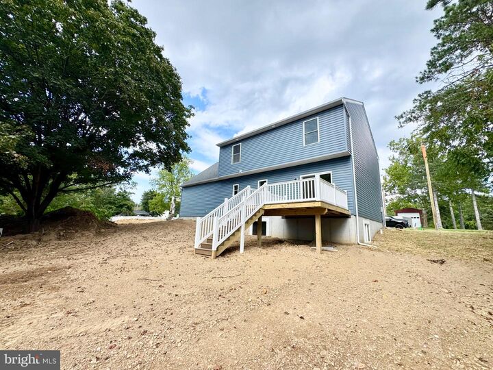 Property Photo:  8 S Locust Lane  PA 17050 