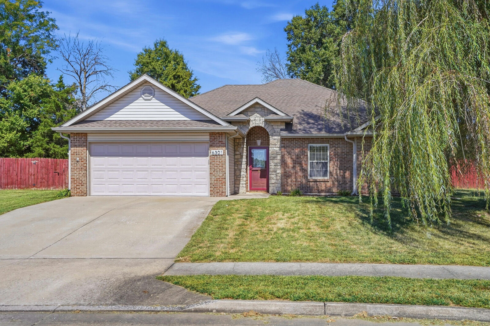 Property Photo: 6301 Ruth Ann Ave MO 65255