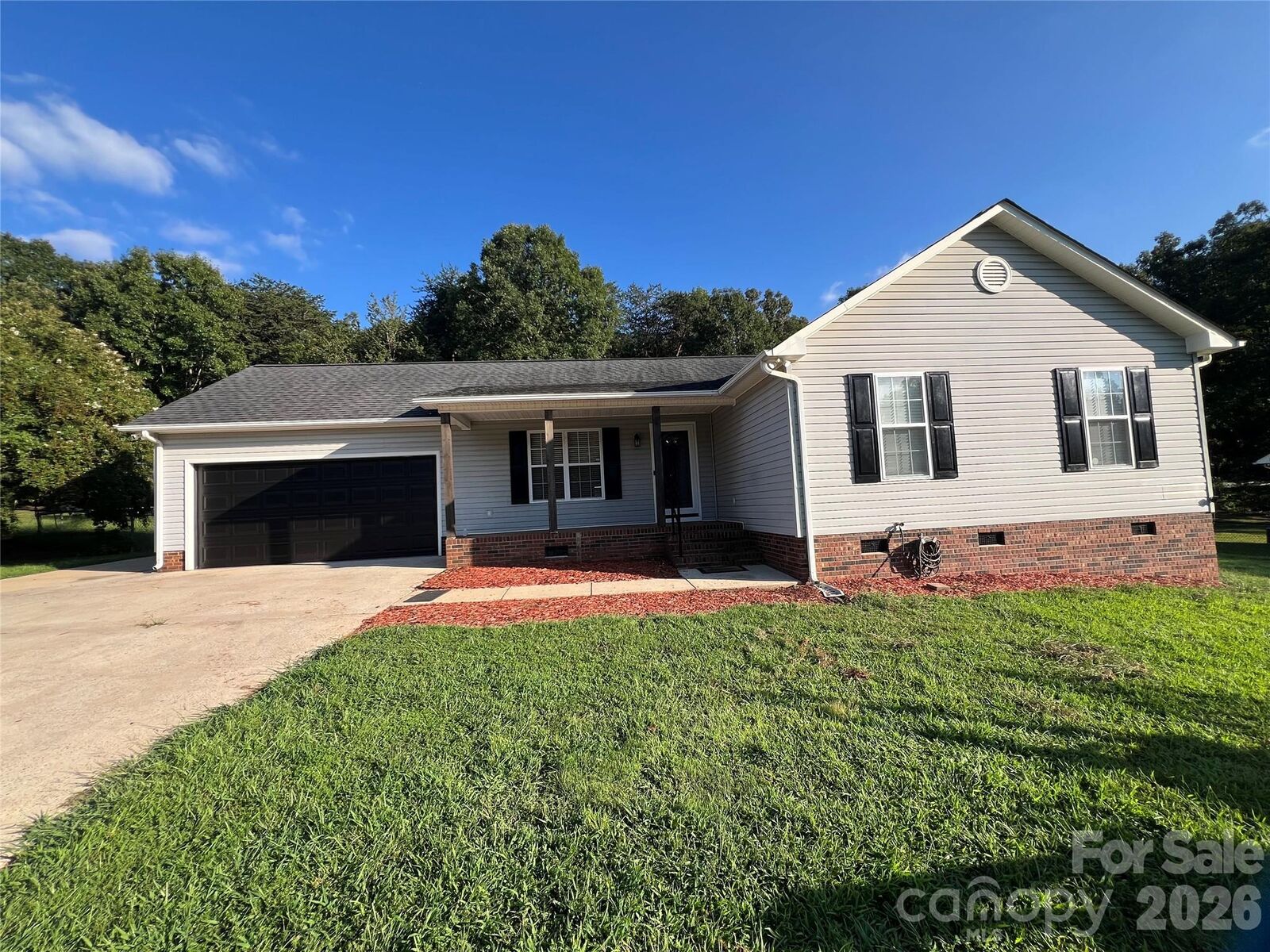 Property Photo:  1129 Lyndsey Brooke Court  NC 28092 