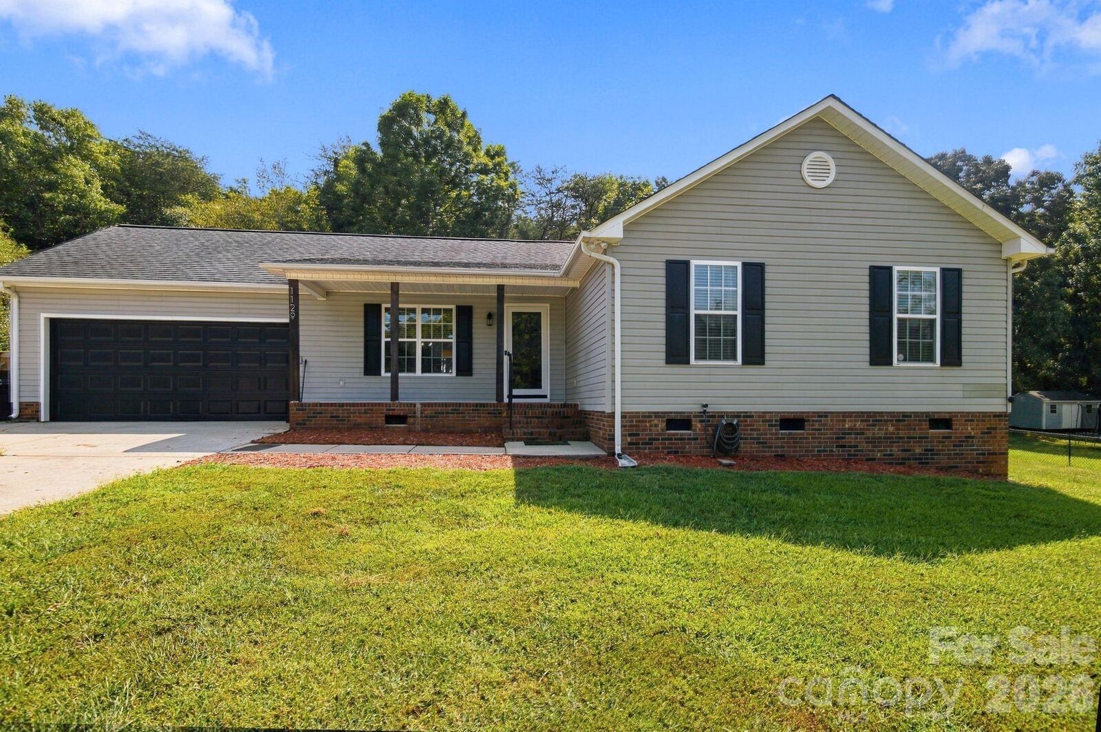 Property Photo:  1129 Lyndsey Brooke Court  NC 28092 