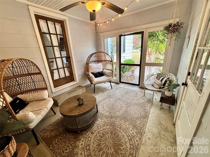 Property Photo: 707 W Barr Street SC 29720