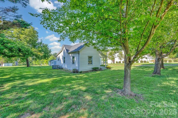 Property Photo:  1704 Carolina Country Club Road  SC 29306 