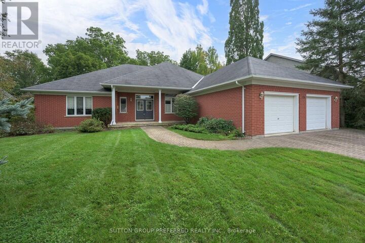 Property Photo: 179 Carriage Hill Drive North ON N5X 3W8