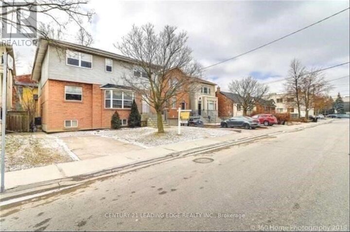 Property Photo:  527 Glengarry Avenue Bsmt 2  ON M5M 1G2 