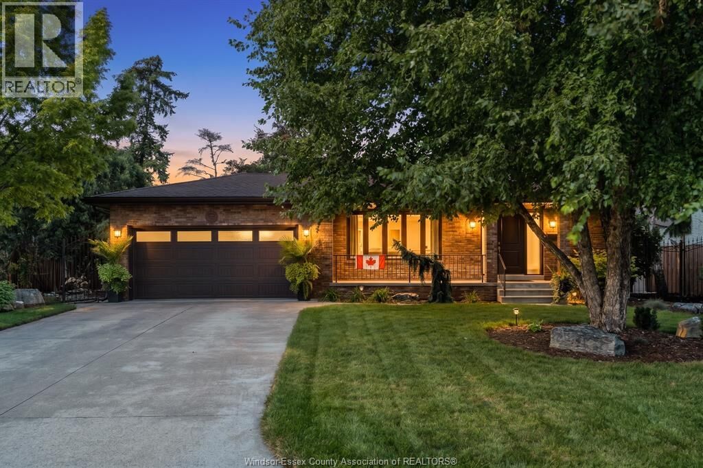 Property Photo:  179 Grant Avenue  ON N8N 2X9 