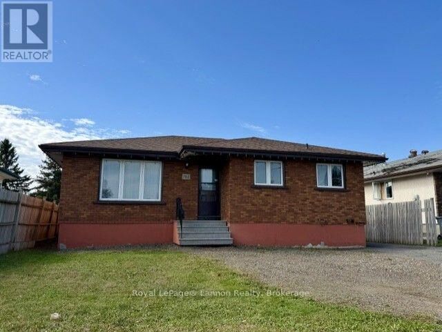 Property Photo: 782 James Street North ON P7C 5N3