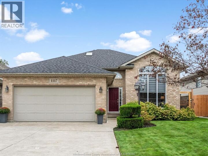 Property Photo:  1117 Monarch Meadows Drive  ON N8L 0W5 