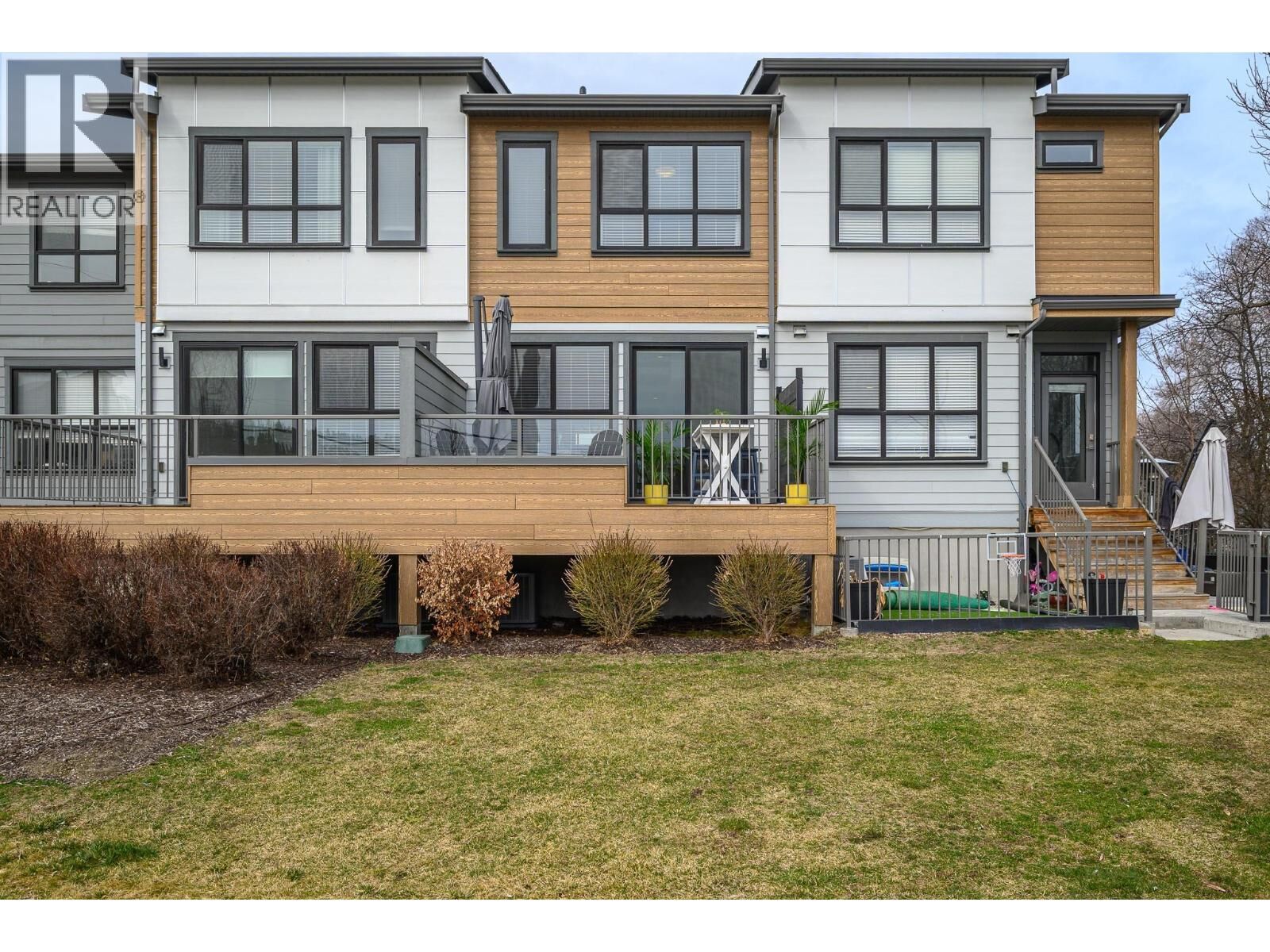 Property Photo:  11581 Rogers Road 402  BC V4V 1X8 