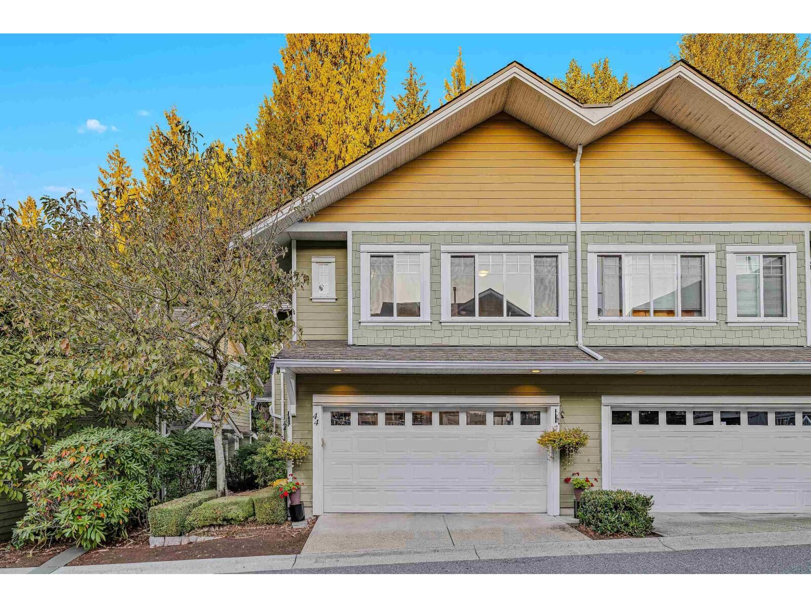 Property Photo: 6110 138th Street 44 BC V3X 3V6