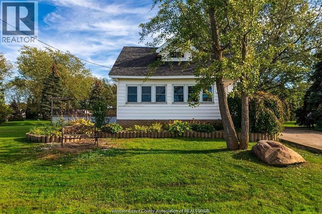 Property Photo:  261 South Riverview Drive  ON N9V 3R3 